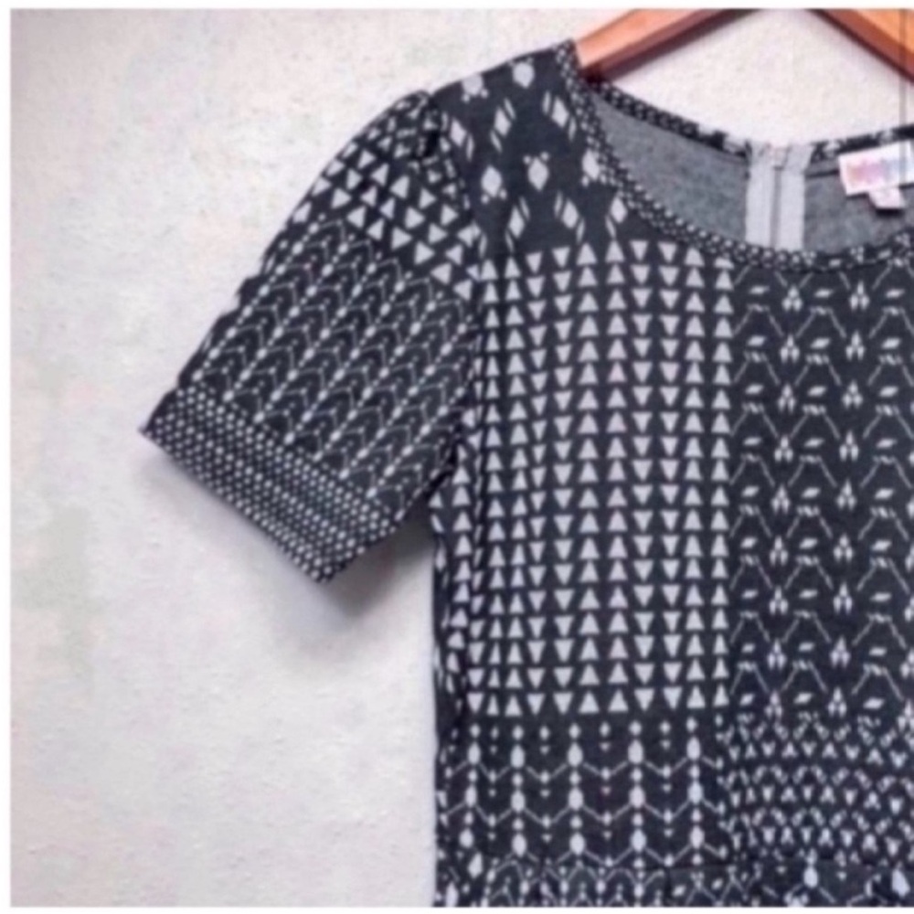 LuLaRoe Amelia Dress Gray Black Box Pleats